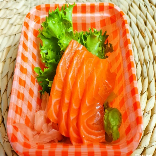4 Slices Salmon Sashimi 