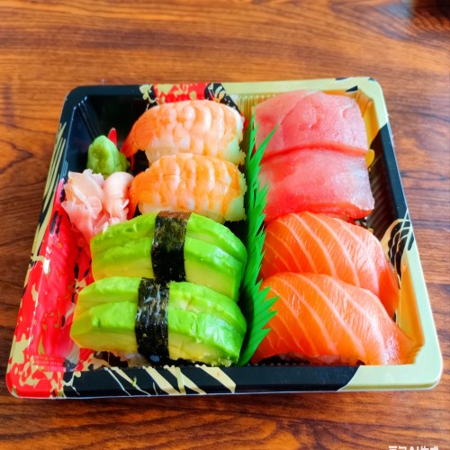 8 Pcs Nigiri Set 